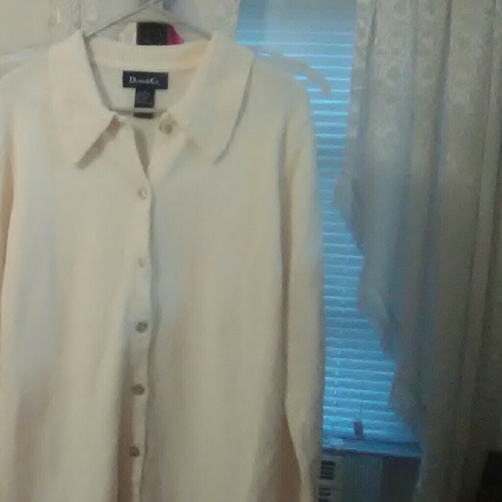 Off white denim and co light sweater